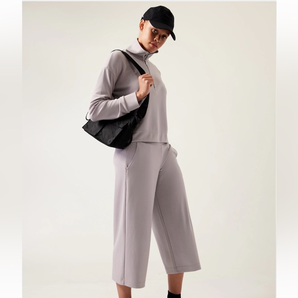 Athleta Seasoft Wide Crop Pant